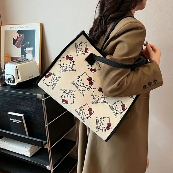 ⭐️ Hello Kitty Canvas Bag ⭐️ - Picture 1 of 8
